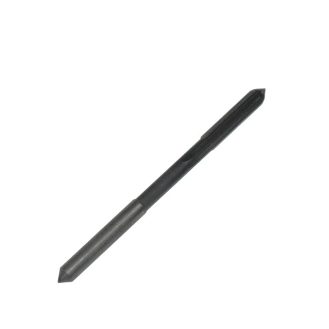 Rozwiertak maszynowy prosty HSS 7,0 mm. H7 - precyzyjna obróbka otworów. Rozwiertak maszynowy prosty HSS 7,0 mm. H7 - precyzyjna obróbka otworów.