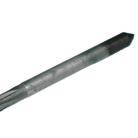 Rozwiertak ręczny 5,0 mm H6(+0,008). DIN206-A - Precyzyjna obróbka otworów. Rozwiertak ręczny 5,0 mm H6(+0,008). DIN206-A - Precyzyjna obróbka otworów.