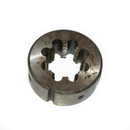 Narzynka metryczna M45x4,0. Gwint M45x4,0 mm. Gwintowanie drobnozwojne.
