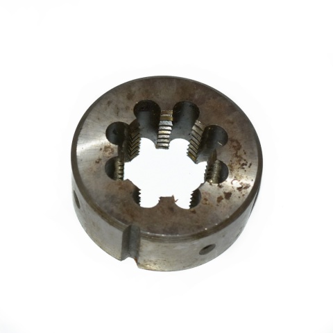 Narzynka metryczna M45x4,0. Gwint M45x4,0 mm. Gwintowanie drobnozwojne. Narzynka metryczna M45x4,0. Gwint M45x4,0 mm. Gwintowanie drobnozwojne.