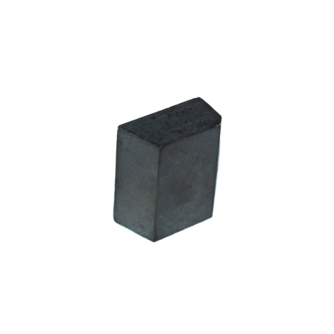 Płytki lutowane z węglika spiekanego 62271 H30. ISO: Р25-Р35. 18x16x6 mm. Płytki lutowane z węglika spiekanego 62271 H30. ISO: Р25-Р35. 18x16x6 mm.