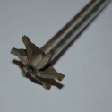 Frez teowy o średnicy 30 mm. Ostrza 2,7 mm. HSS. Chwyt walcowy.