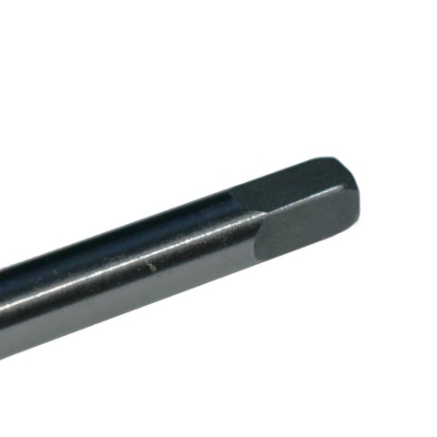 Gwintownik maszynowy prosty M16x2,0 długi. HSS. Do głębokich otworów. Gwintownik maszynowy prosty M16x2,0 długi. HSS. Do głębokich otworów.