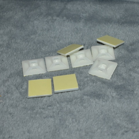Element mocujący samoprzylepny do opasek kablowych 27,7x27,7 mm. NEUTRAL Element mocujący samoprzylepny do opasek kablowych 27,7x27,7 mm. NEUTRAL