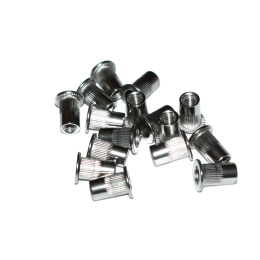 Nitonakrętka walcowa nierdzewna A2 M4x10. 20 szt. Zakres mocowania 0,3-3 mm