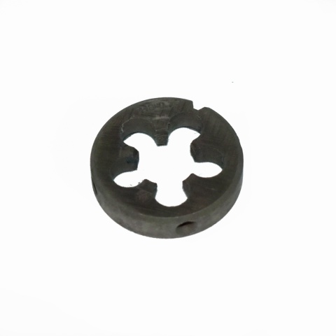 Narzynka metryczna M18x0,75. Gwint M18x0,75 mm. Gwintowanie drobnozwojne.